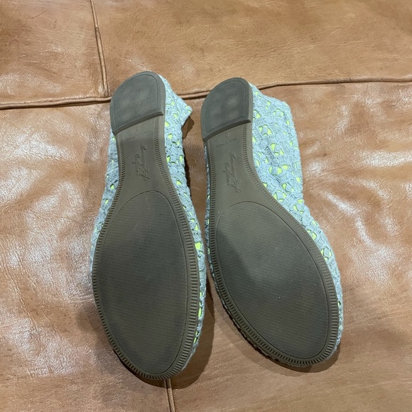 American Eagle Slippers - Picture 4 of 4